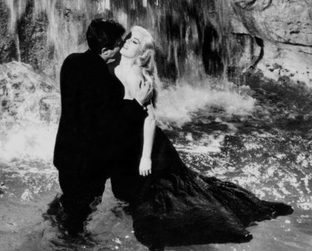 Anita Ekberg und Marcello Mastroianni in "La Dolce Vita"