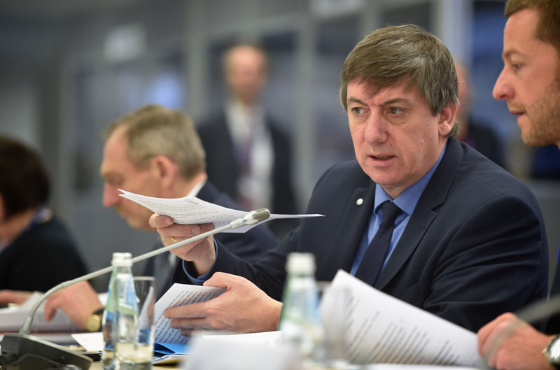 Jan Jambon beim Innenministertreffen in Riga