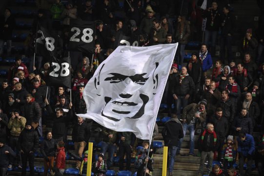 Malanda-Banner beim Spiel Waasland-Beveren gegen Zulte-Waregem