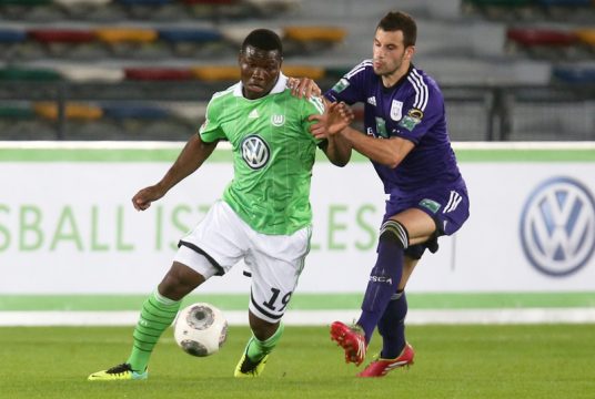 Freundschaftsspiel zwischen Wolfsburg und Anderlecht: Junior Malanda und Luka Milivojevic