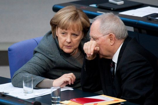 Deutschlands Bundeskanzlerin Angela Merkel und Wolfgang Finanzminister Schäuble