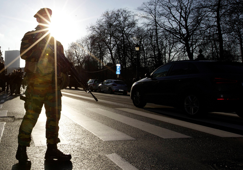 Soldaten vor der US-Botschaft in Brüssel