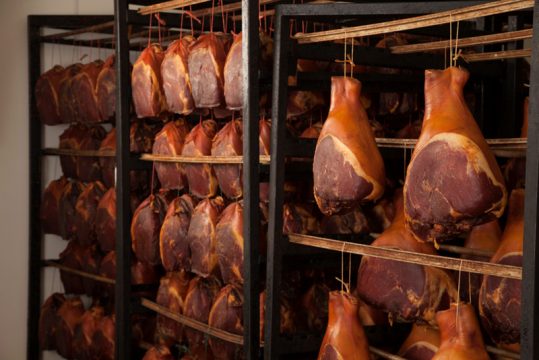 Montenauer Schinkenräucherei