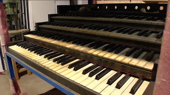 Große Pfeifen: Besuch beim Orgelbauer
