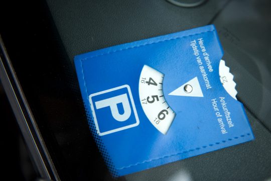 Blaue Parkscheibe ist wieder gefragt