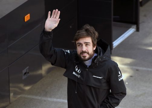 Formel-1-Star Fernando Alonso darf vorerst nicht zurück ins Auto (Bild: 20.2.)