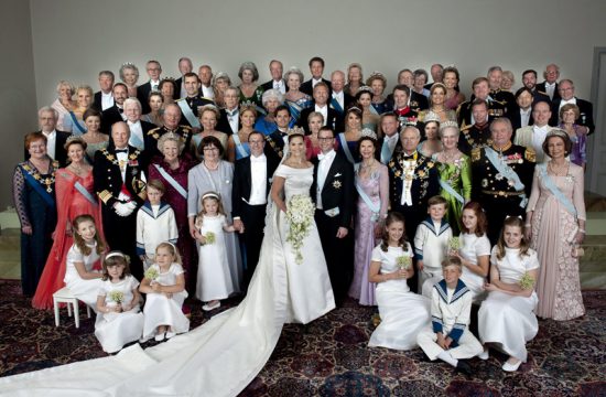 Die schwedische Königsfamilie wächst weiter (Bild: Hochzeit von Victoria und Daniel)