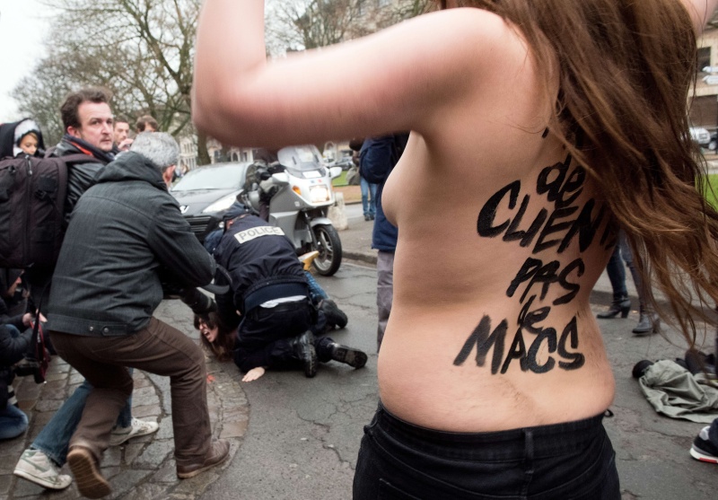 Femen-Protest vor dem Prozess gegen Dominique Strauss-Kahn