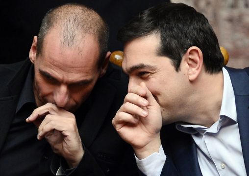 Finanzminister Giannis Varoufakis und Premier Alexis Tsipras im Athener Parlament (18.2.)