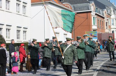 Rosenmontagszug in Eupen 2015