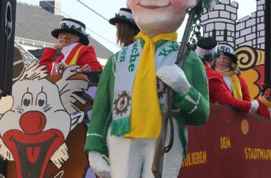 Rosenmontagszug in Eupen 2015