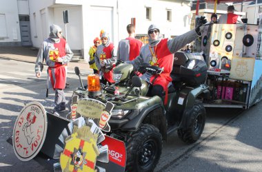 Rosenmontagszug in Eupen 2015