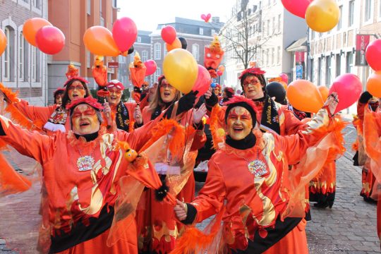 Rosenmontagszug in Eupen 2015