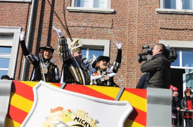 Rosenmontagszug in Eupen 2015