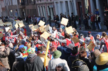 Rosenmontagszug in Eupen 2015