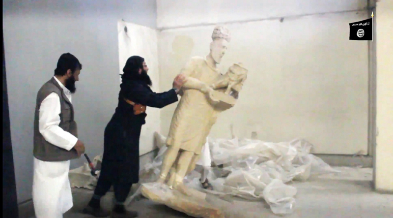 IS-Anhänger zerstören Statue im Museum der Stadt Mossul