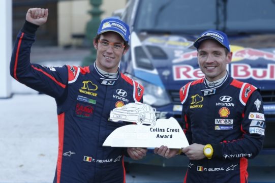 44 Meter über die berühmteste Sprungkuppe der Rallye-WM: Colin's Crest Award für Thierry Neuville und Nicolas Gilsoul