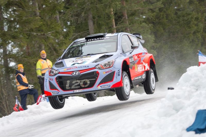 Rallye Schweden: Thierry Neuville nach dem Auftakt auf Rang vier