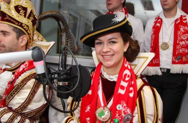 Prinz Jeremy I. von Büllingen mit seinen Pagen Sarah und Sidney beim BRF