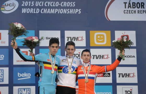 Radcross-WM: Mathieu Van Der Poel schlägt Wout Van Aert und Lars Van Der Haar