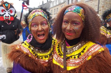 Rosenmontagszug in Büllingen 2015