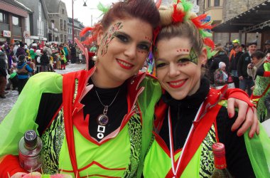 Rosenmontagszug in Büllingen 2015