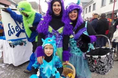 Rosenmontagszug in Büllingen 2015