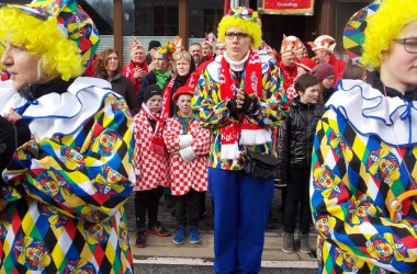 Rosenmontagszug in Büllingen 2015