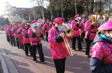 Rosenmontagszug in Kelmis 2015