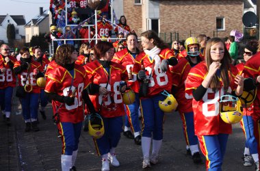 Rosenmontagszug in Kelmis 2015