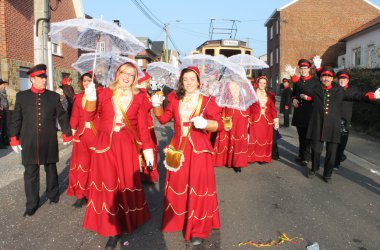 Rosenmontagszug in Kelmis 2015
