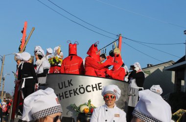 Rosenmontagszug in Kelmis 2015