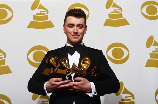 Sam Smith mit seinen vier Grammys