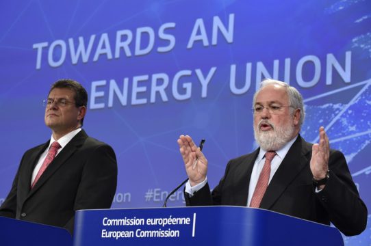Vizepräsident Sefcovic und Energiekommissar Canete in Brüssel