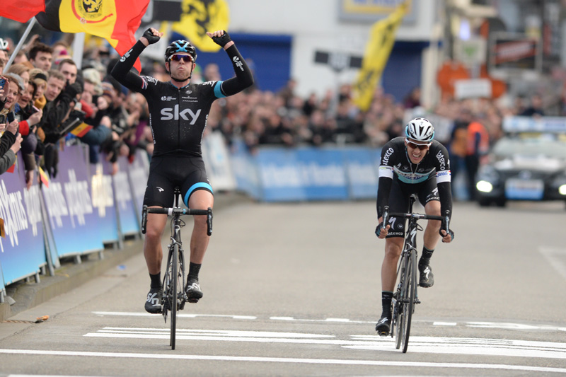 Ian Stannard gewinnt Omloop Het Nieuwsblad vor Niki Terpstra