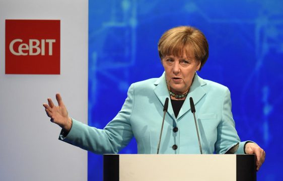 Die deutsche Kanzlerin Angela Merkel eröffnet die CeBIT