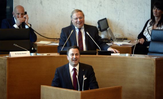 Luxemburgs Premier Xavier Bettel im Wallonischen Parlament in Namur