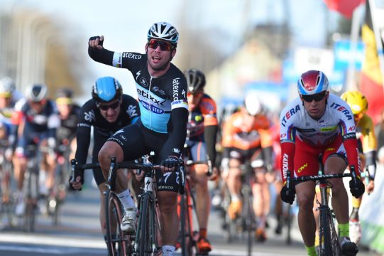 Cavendish gewinnt Kuurne-Brüssel-Kuurne
