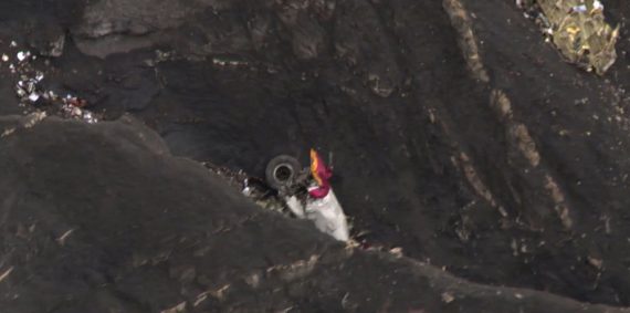Trümmer des abgestürzten Germanwings-Airbus