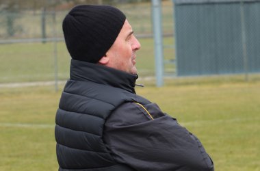 Weywertz gewinnt Derby in Honsfeld mit 4:3 - Trainer Thierry Polis