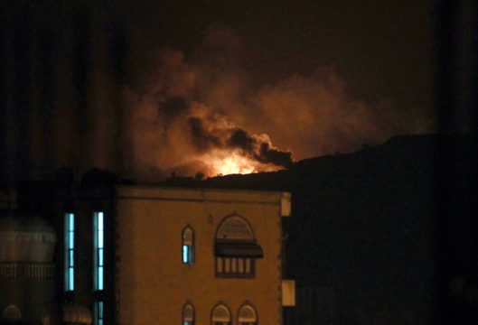 Huthi-Lager in Sanaa unter Beschus