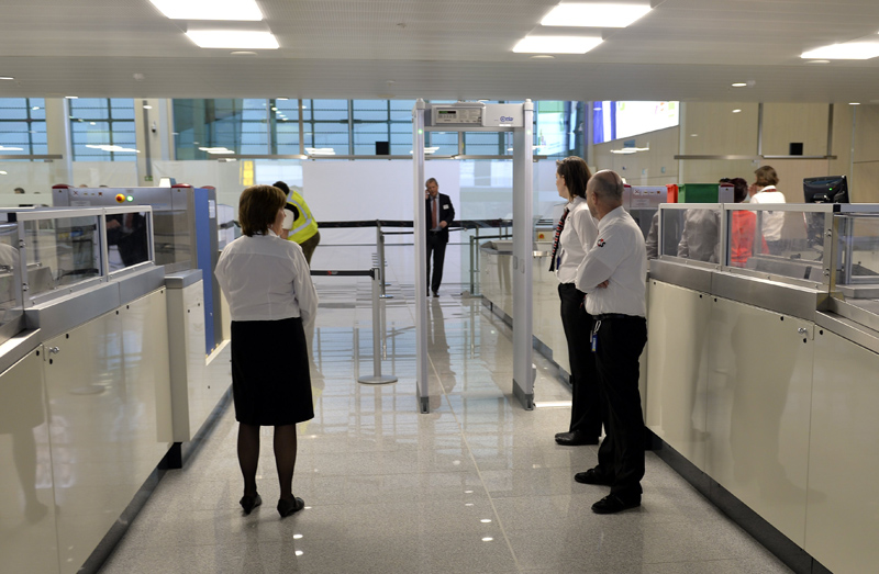 Security-Check am Flughafen Zaventem