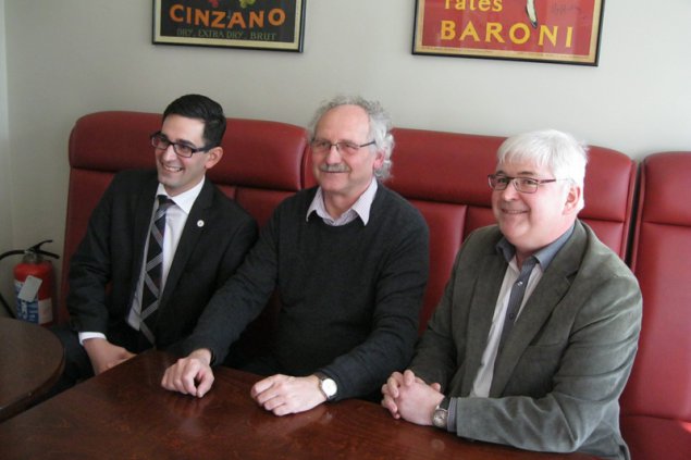 Regionalpräsident Antonios Antoniadis, Geschäftsführender Präsident Berni Schmitz und Parteisprecher Charles Servaty