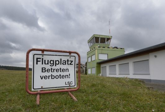Turm und Flugplatz des Segelflugvereins aus Montabaur
