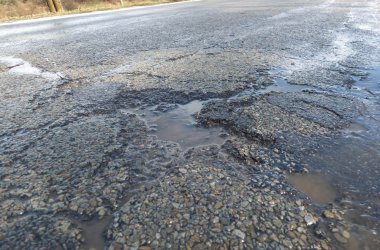 Regionalstraßen Büllingen-Rocherath und Büllingen-Losheimergraben in schlechtem Zustand
