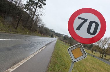 Regionalstraßen Büllingen-Rocherath und Büllingen-Losheimergraben in schlechtem Zustand