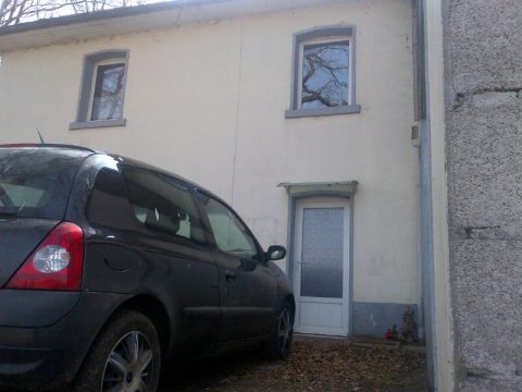 Tatort: In diesem Haus in Deidenberg soll sich die Messerstecherei zugetragen haben