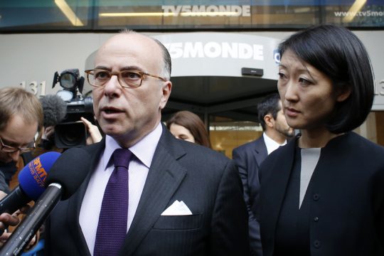 Die französischen Minister Bernard Cazeneuve und Fleur Pellerin besuchen den Sender TV5 Monde (9.4.)