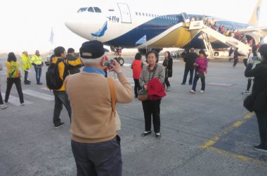 Chinesen am Flughafen Bierset