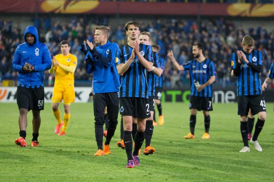 Spieler des FC Brügge nach dem 0:0 unentschieden gegen Dnjepropetrowsk